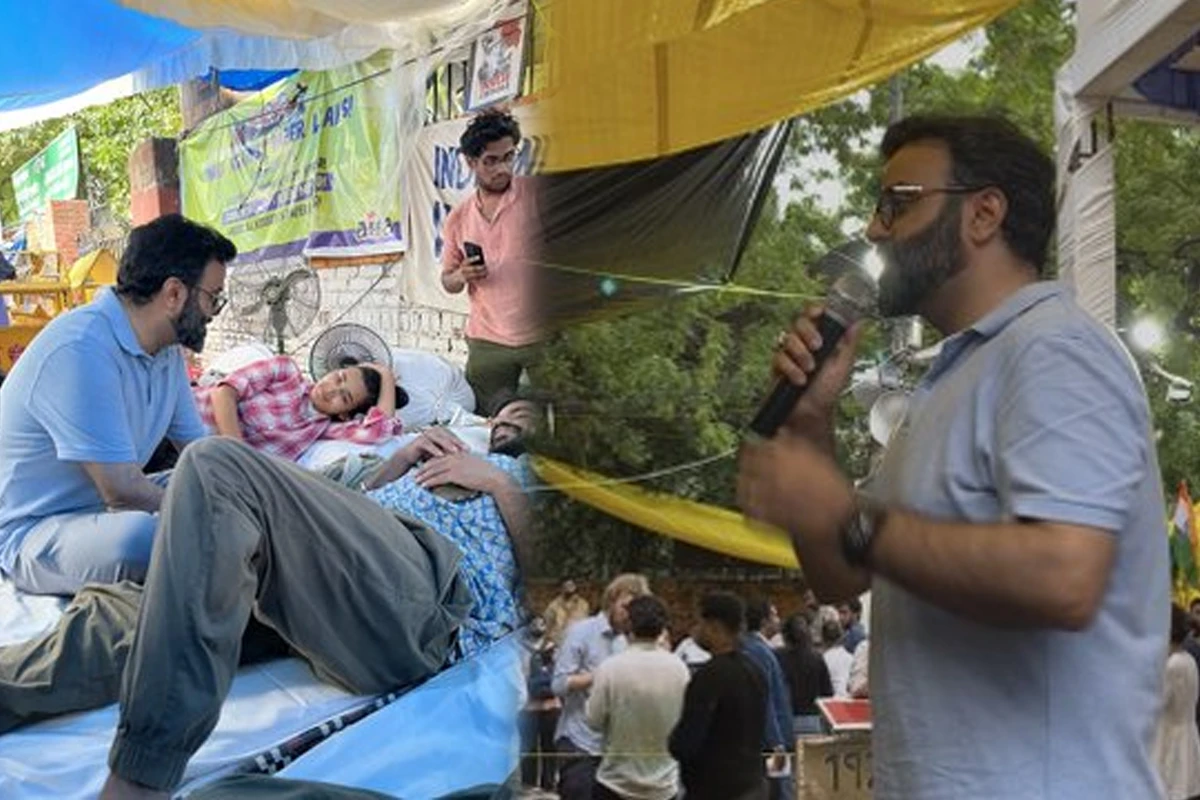 Indian MP Raises Voice for Kashmir Rights, Demands Restoration of Article 370 in CJP Protest