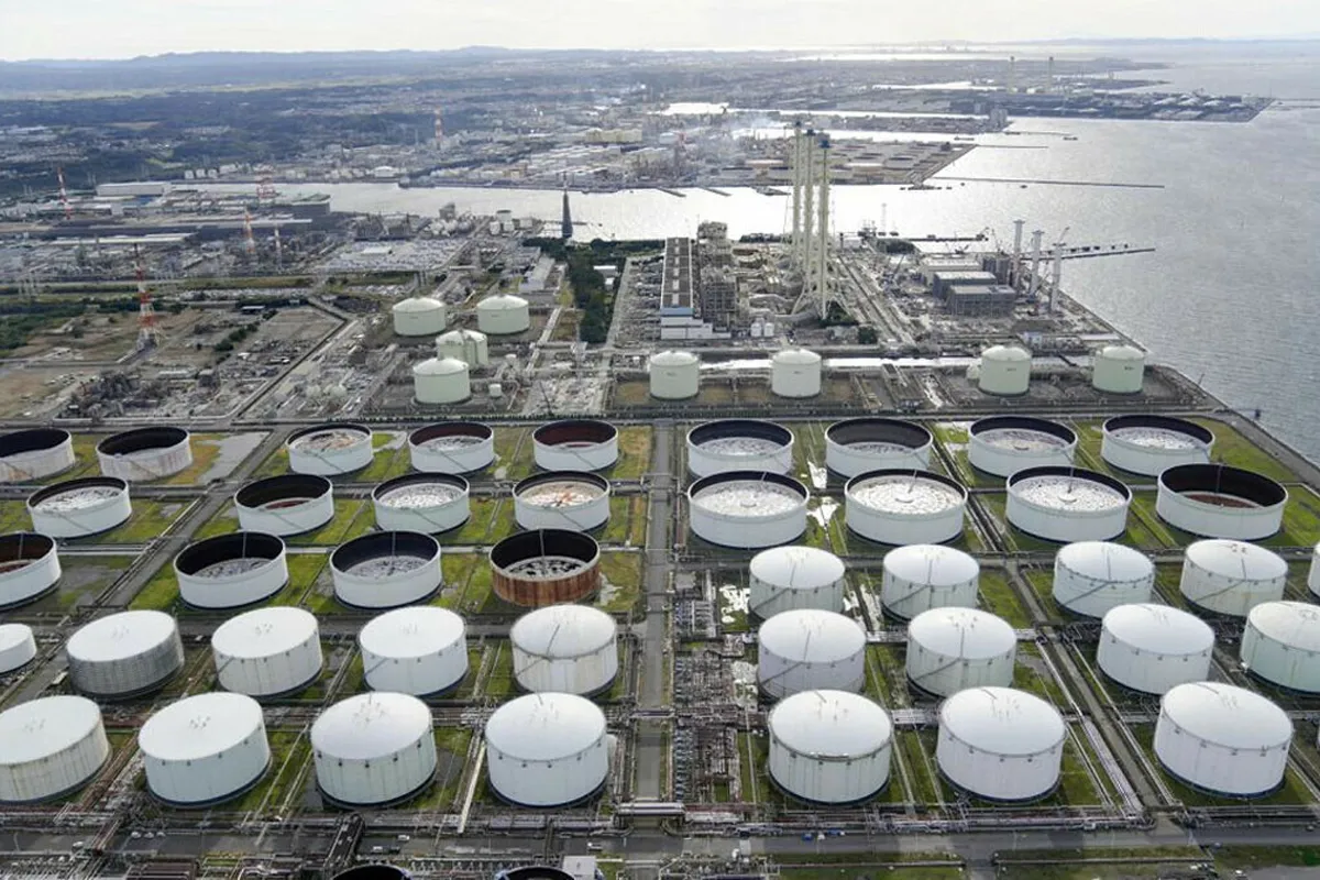 Iran Tensions Push US Oil Reserves to 45-Year Low, Raising Energy Security Concerns