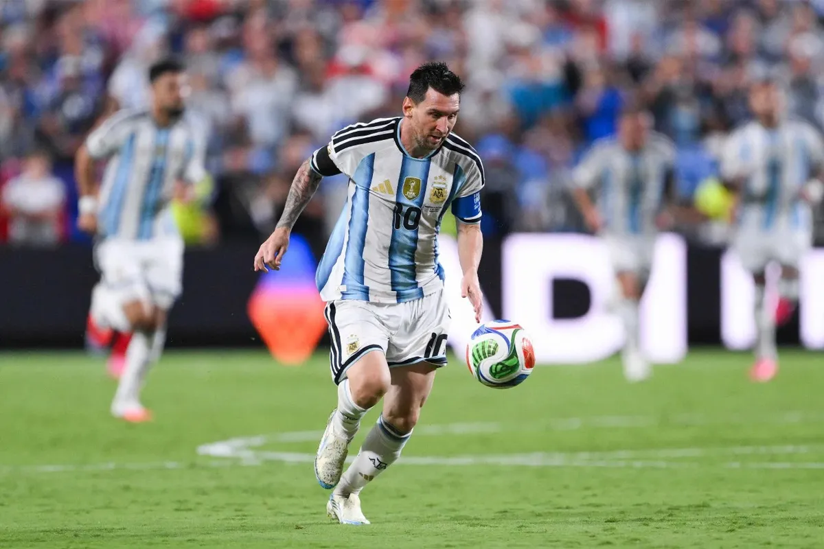 Messi Faces England in World Cup Semi-Final After Two Decades Avoiding Historic Matchup