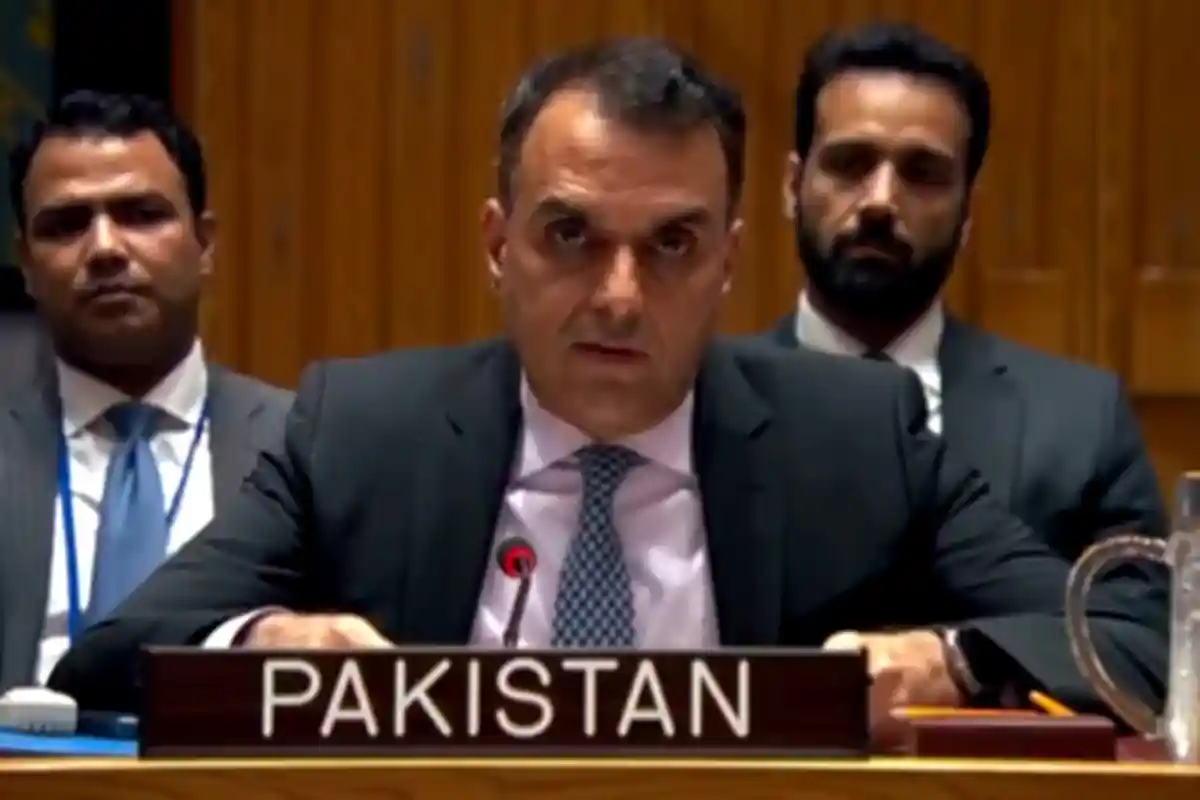Pakistan Strongly Condemns Houthi Ballistic Missile Attacks on Saudi Arabia