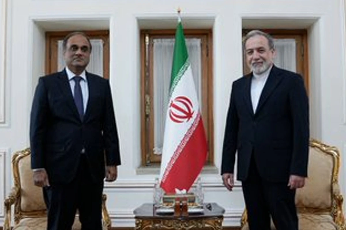 Pakistan Stands for Regional Diplomacy, New Ambassador Presents Credentials to Iran’s FM Araghchi