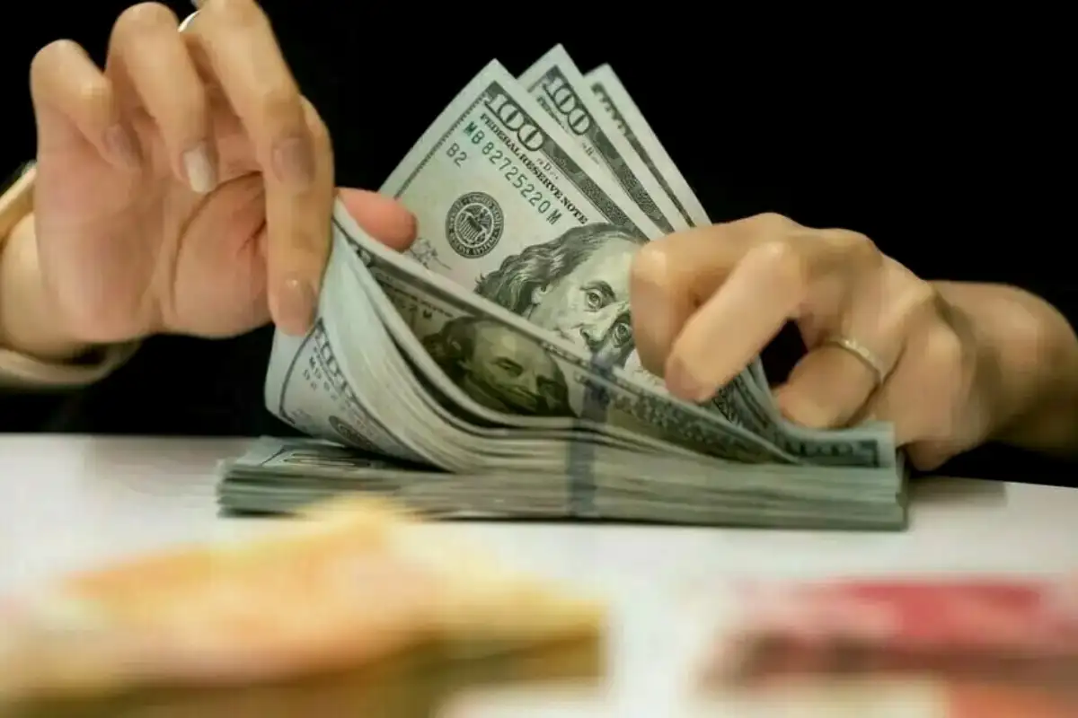 Saudi Arabia Extends $5bn Deposits with Pakistan for Three Years