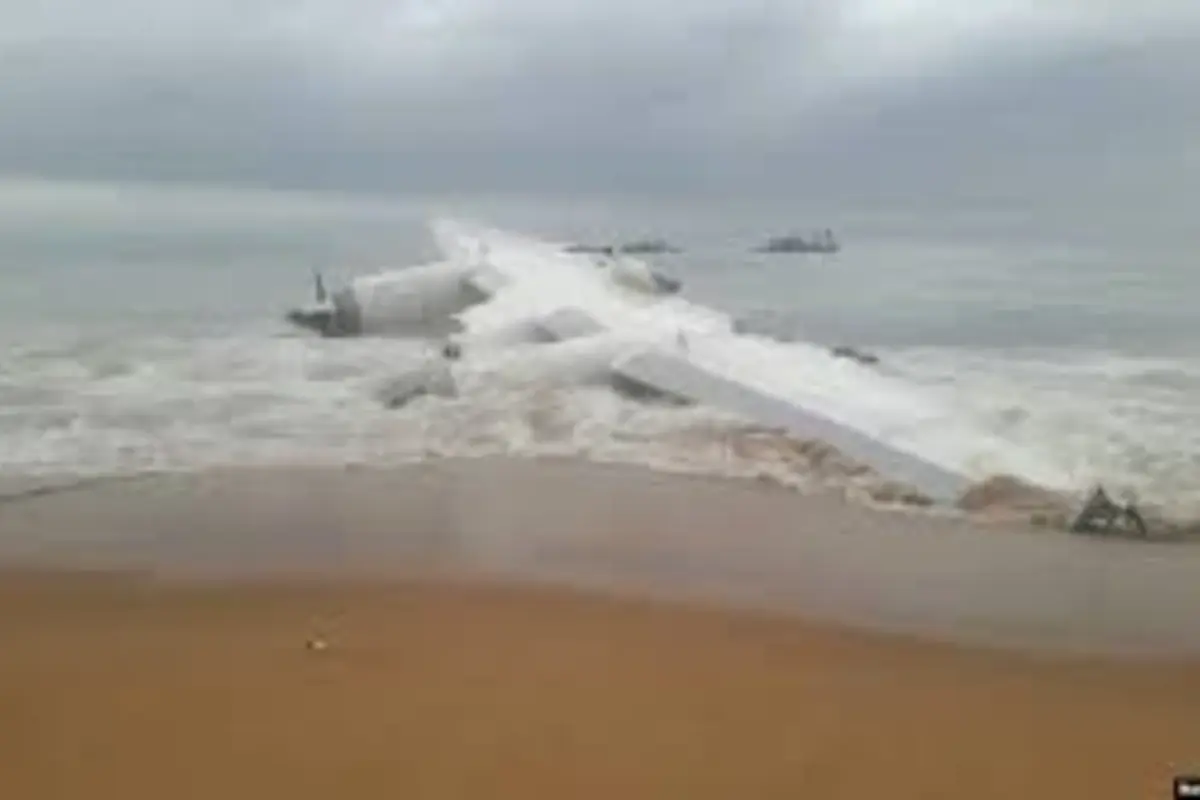 Wreckage of Missing Cargo Aircraft Found Off Ormara Coast