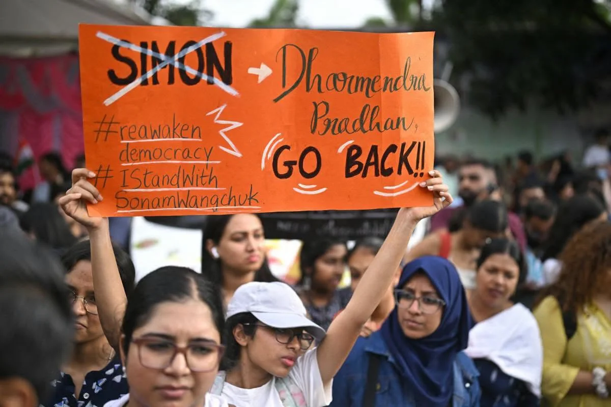 CJP Protest Intensifies in New Delhi, Youth Demand Resignation of Modi and Education Minister