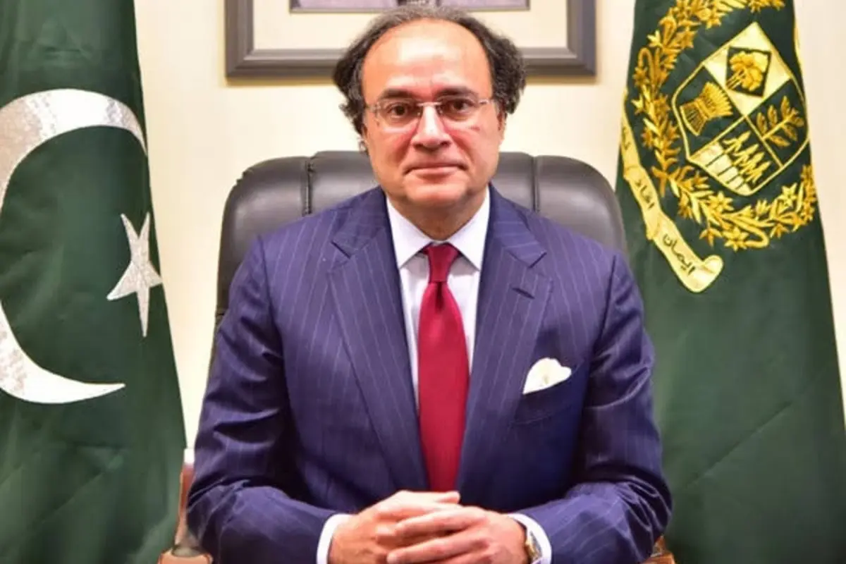 Finance Minister Hails FBR’s Historic Revenue Target Achievement