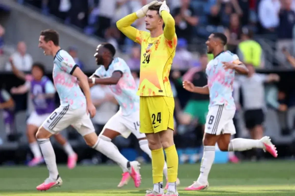 Hosts USA Eliminated from FIFA World Cup as Belgium and Spain Reach Quarterfinals