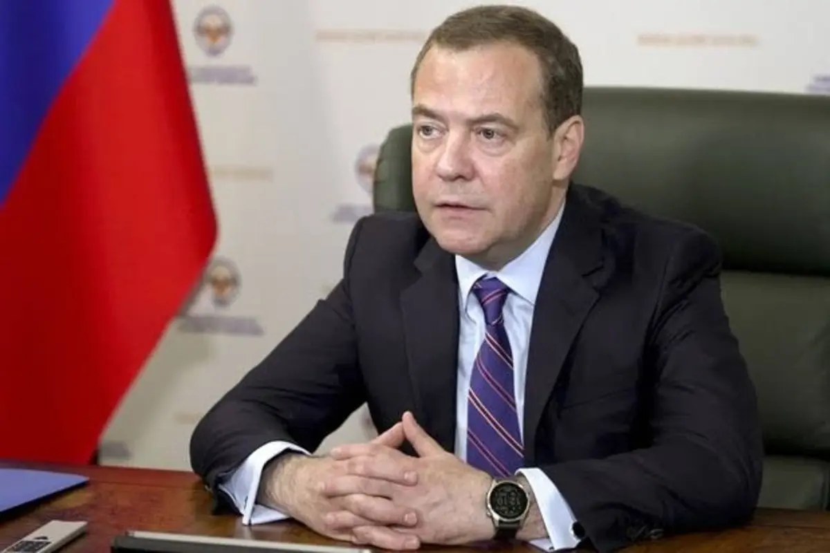 Medvedev Says Strait of Hormuz Gives Iran Strategic Leverage Comparable to Deterrence Power