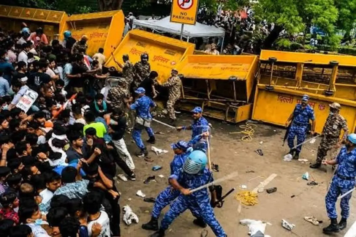 Delhi’s Jantar Mantar Turns into Modi’s Cremation