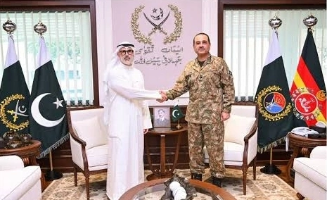 Field Marshal Asim Munir Meets Kuwaiti Foreign Minister, Discusses Regional Security