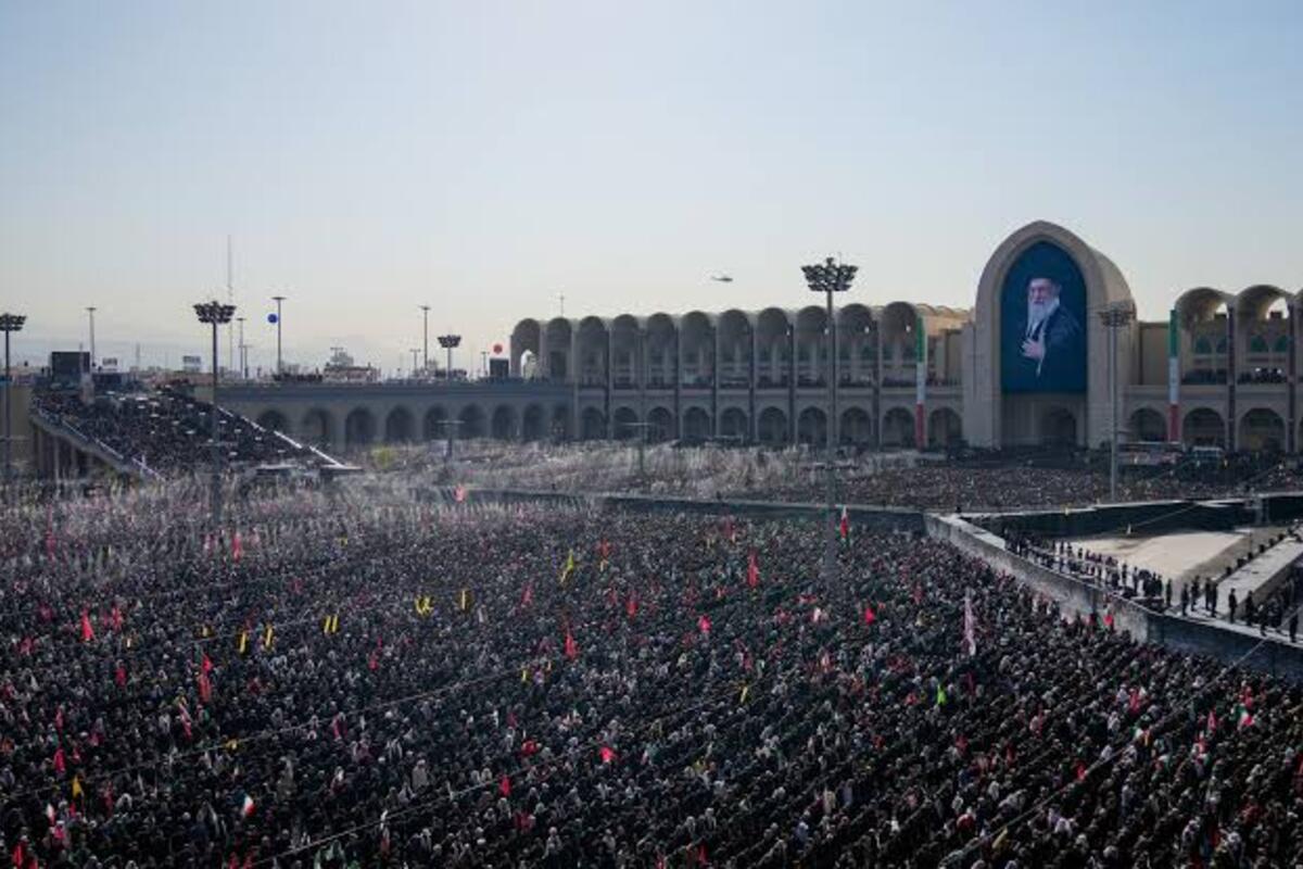 International Journalist Dieter Reinisch Describes Tehran Funeral Procession as Historic Event