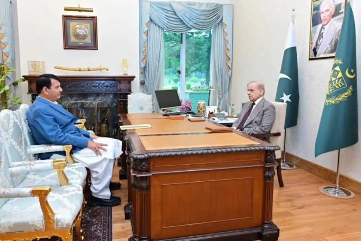 PM Shehbaz Sharif, Amir Muqam Discuss Political Situation and Regional Development