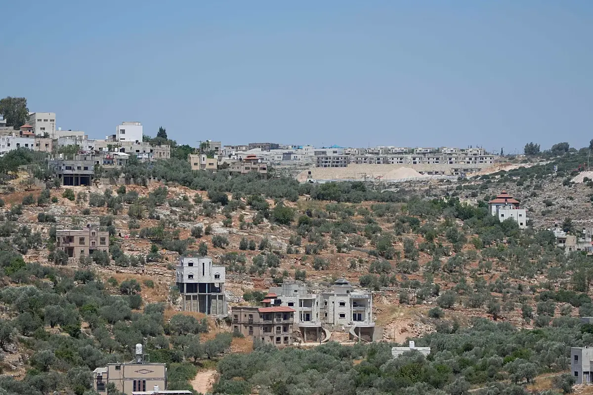 Hamas Condemns Israeli Plan to Expand West Bank Settlements