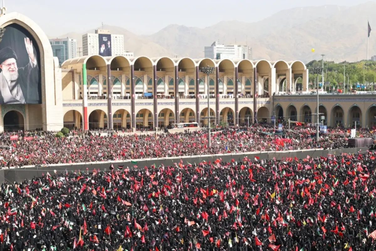 Millions Mourn in Tehran as Funeral Procession Held for Martyred Ayatollah Ali Khamenei