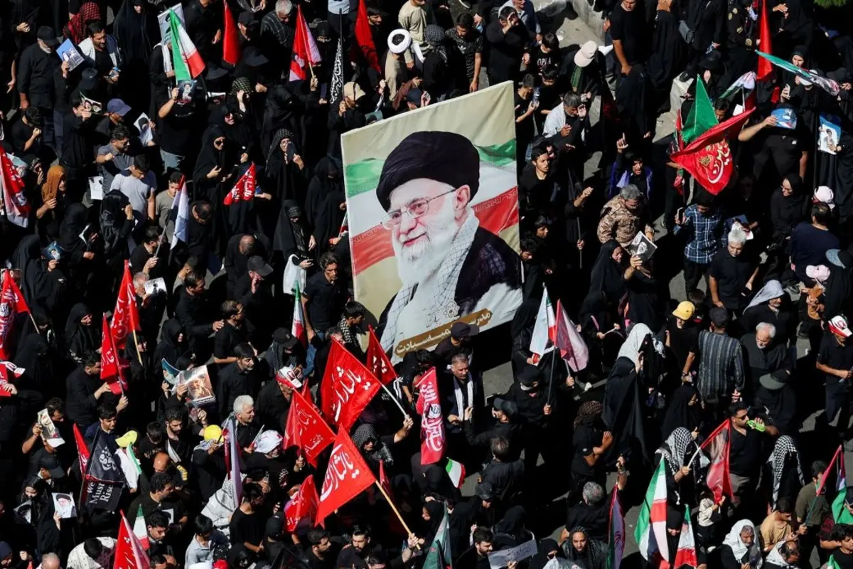 Iran Holds Memorial Ceremony for Ayatollah Ali Khamenei as Leader Thanks Mourners
