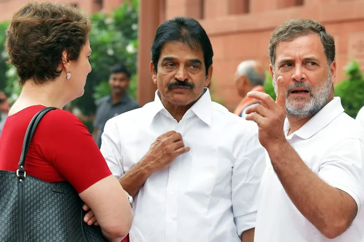 “Students Are Losing Their Future While Leaders Protect Their Chairs”: Rahul Gandhi Attacks Modi Govt