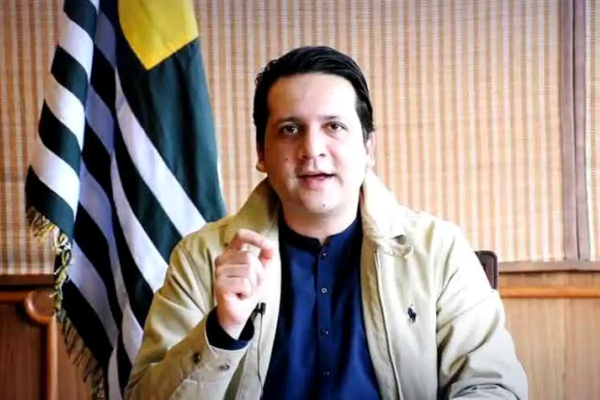 Nawaz Sharif Names Iftikhar Gilani as PML-N’s AJK PM Candidate