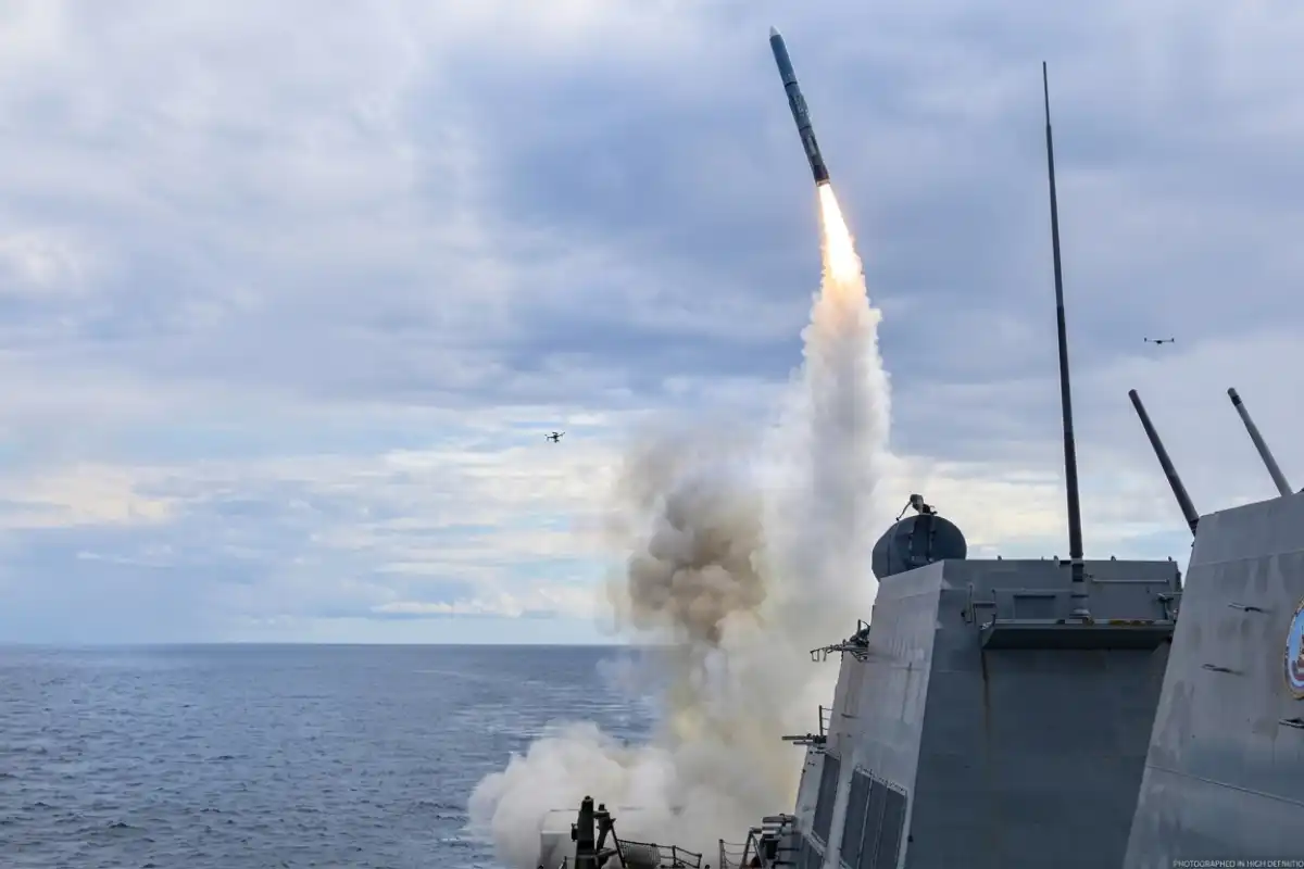 US Airstrike on Iran’s Larak Island Destroys 2 Rocket Launchers