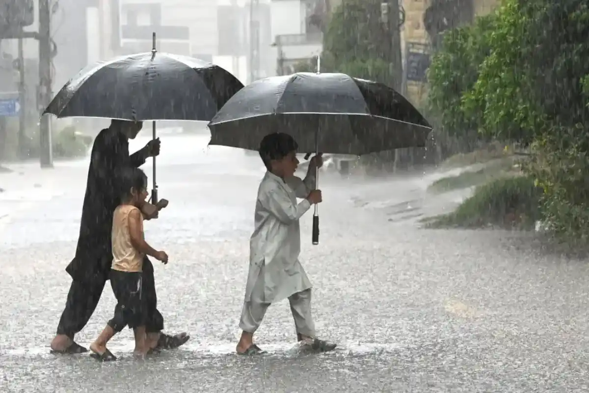 Pakistan Weather: Rain, Urban Flooding and Landslide Risks Forecast