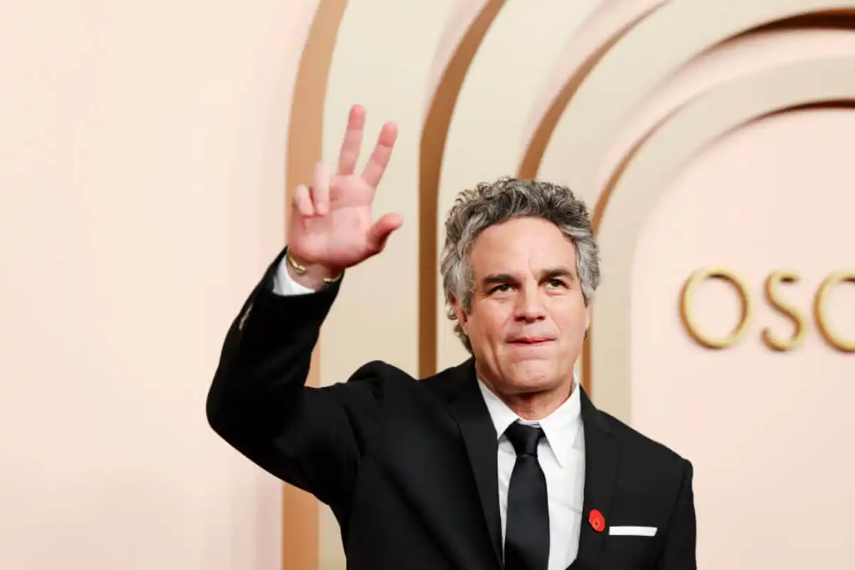 Mark Ruffalo Responds to Antisemitism Claims Over Criticism of Paramount