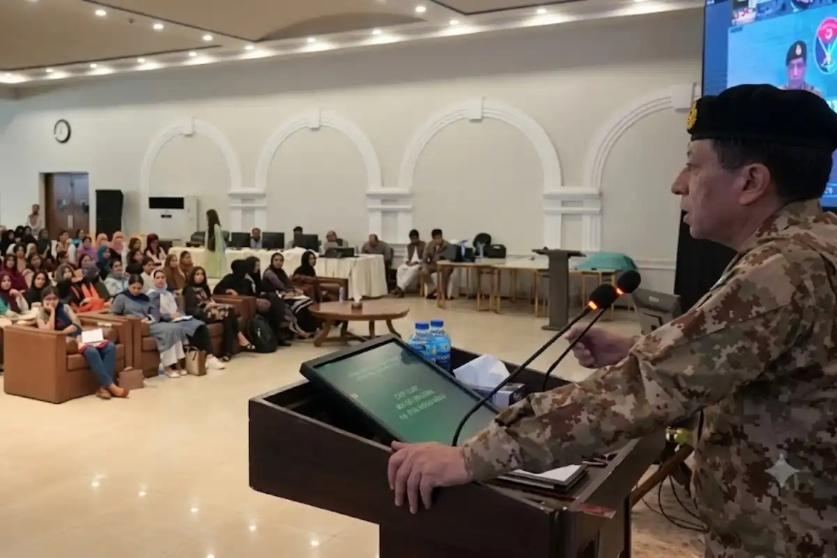 DG ISPR Holds Special Session with Students During Summer Internship 2026