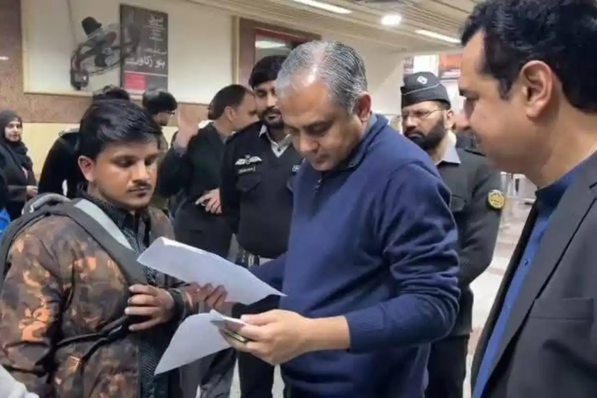 Mohsin Naqvi Reviews Immigration Process at Allama Iqbal International Airport Lahore