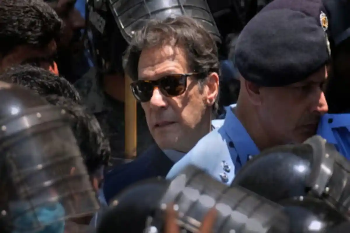 Imran Khan Transfer Shifa Hospital