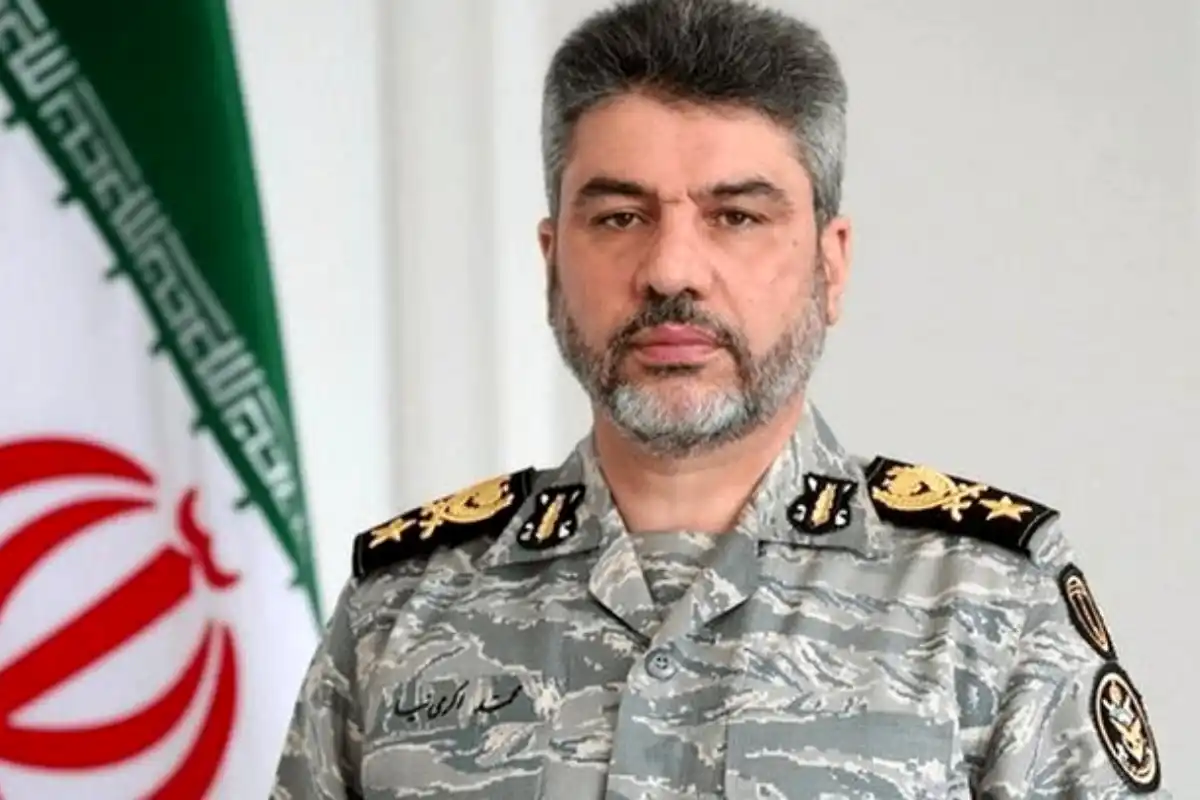 Iranian Army Announces Shift from Defensive to Offensive Policy