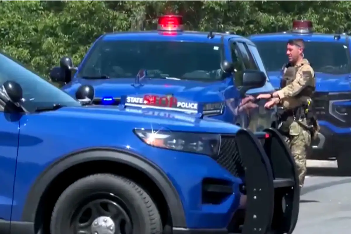 Michigan mass shooting leaves 6 dead, including suspected shooter