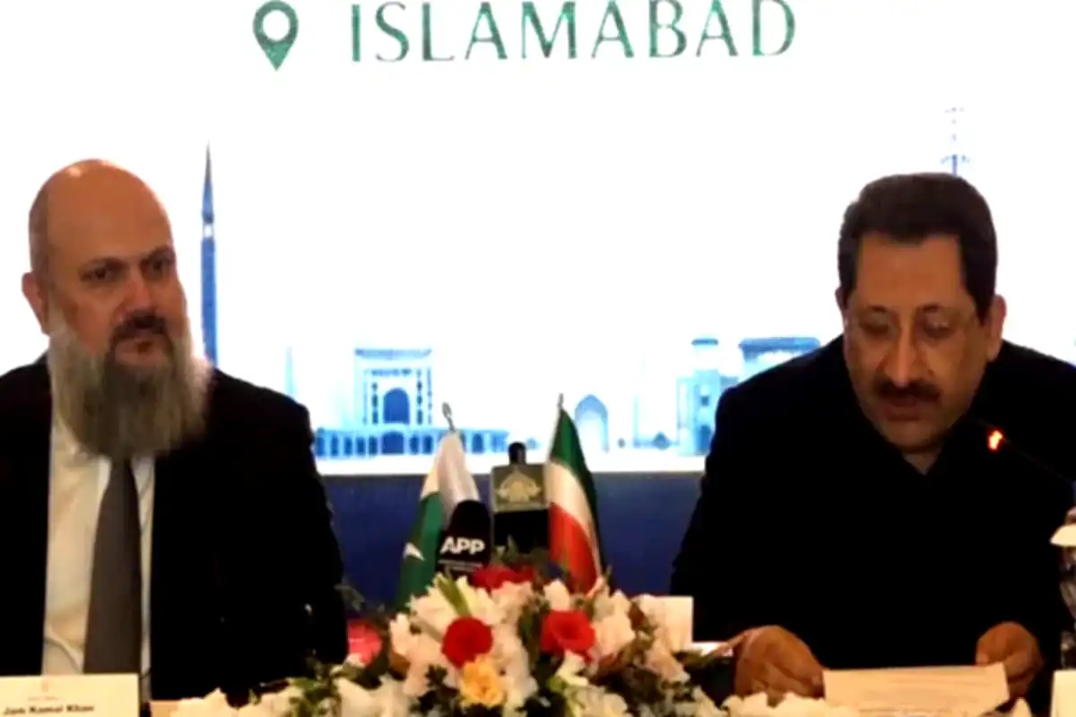 Pakistan, Iran Reaffirm $10 Billion Bilateral Trade Target