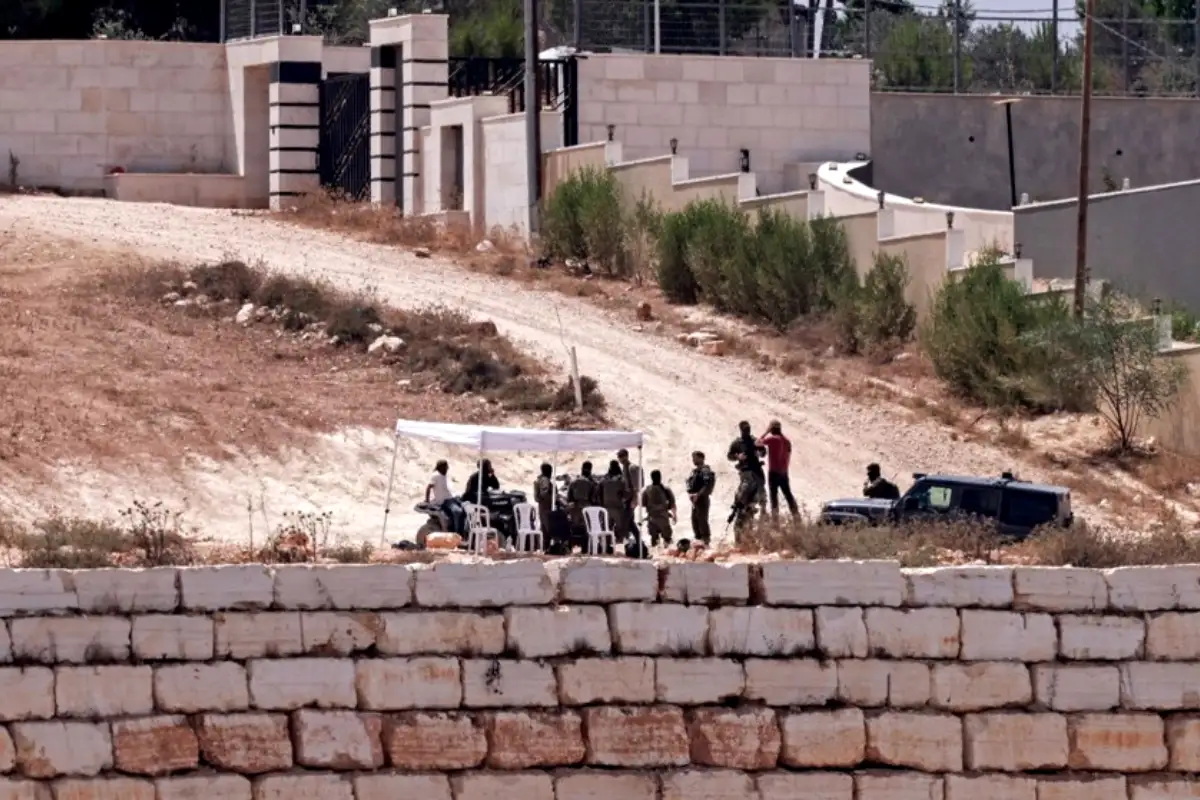 Palestinians Face Hunger as Israeli Settlers Maintain West Bank Blockade