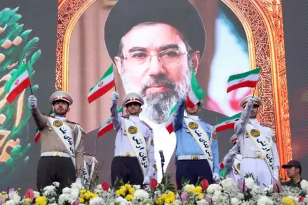Iranian Army Chief Warns US: Any Attempt to Seize Strait of Hormuz Will Come at a Heavy Cost