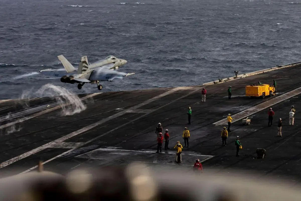 US Senators Demand Investigation Into “Alarming” Conditions Aboard USS Abraham Lincoln