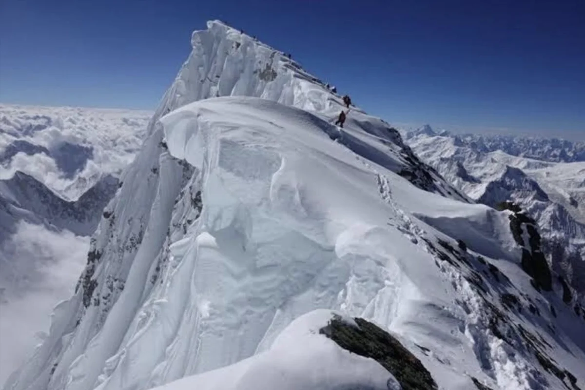 Bodies of Five Broad Peak Climbers Flown From Skardu to Islamabad