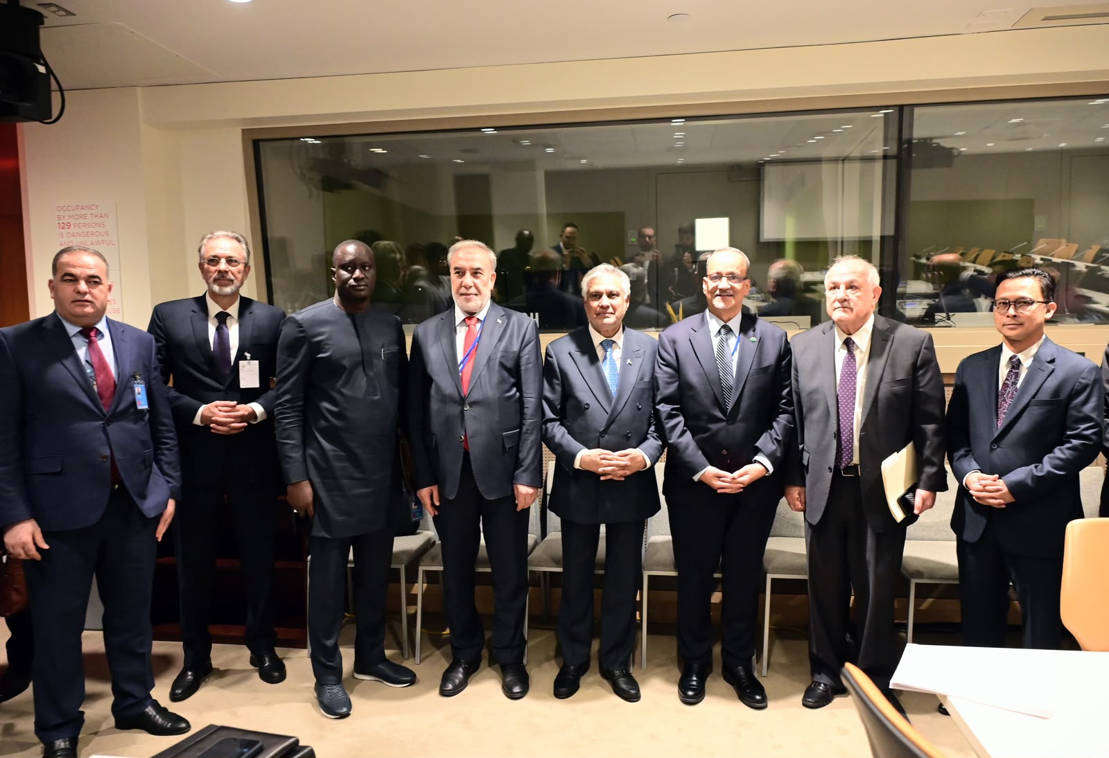 Ishaq Dar Reaffirms Pakistan’s Support for Palestine at OIC Meeting