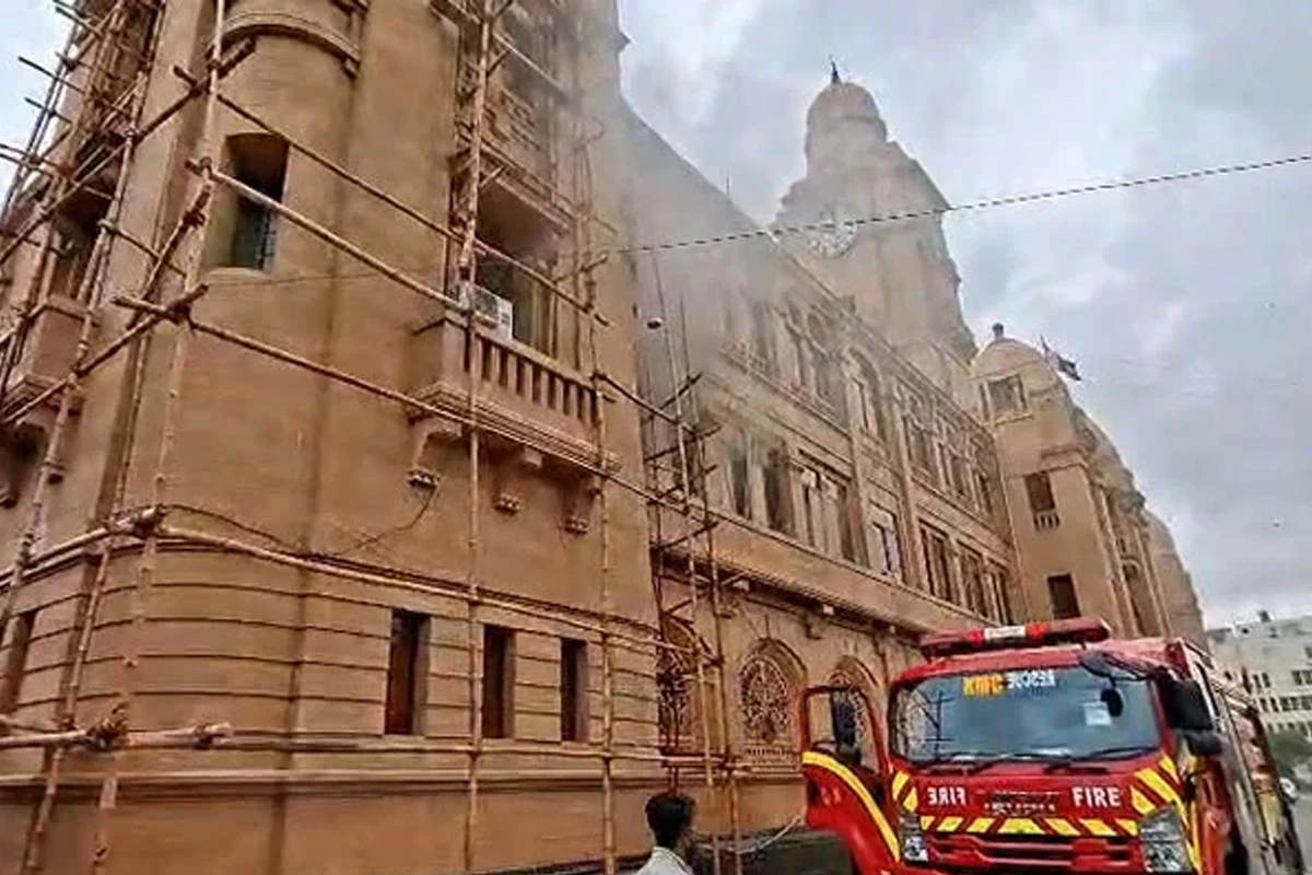 Fire Breaks Out at KMC Headquarters in Karachi, Mayor’s Office Completely Burnt