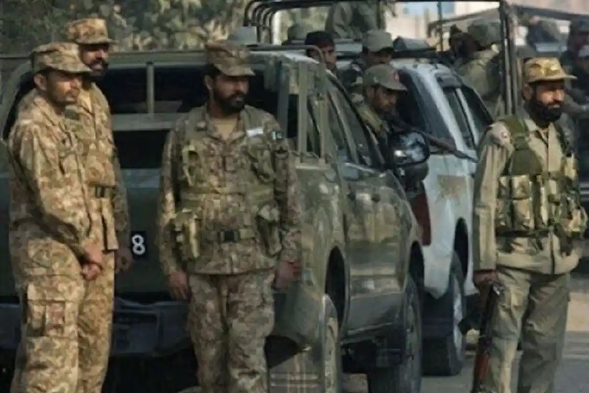 Security Forces Kill Five terrorists, Recover 23 Hostages on N-25 Highway