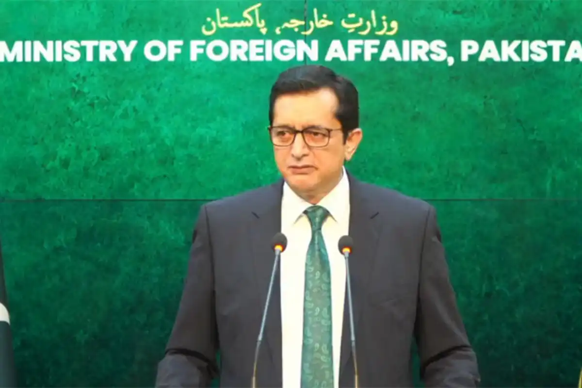 Pakistan Strongly Condemns Drone Attacks on Saudi Oil Pipeline