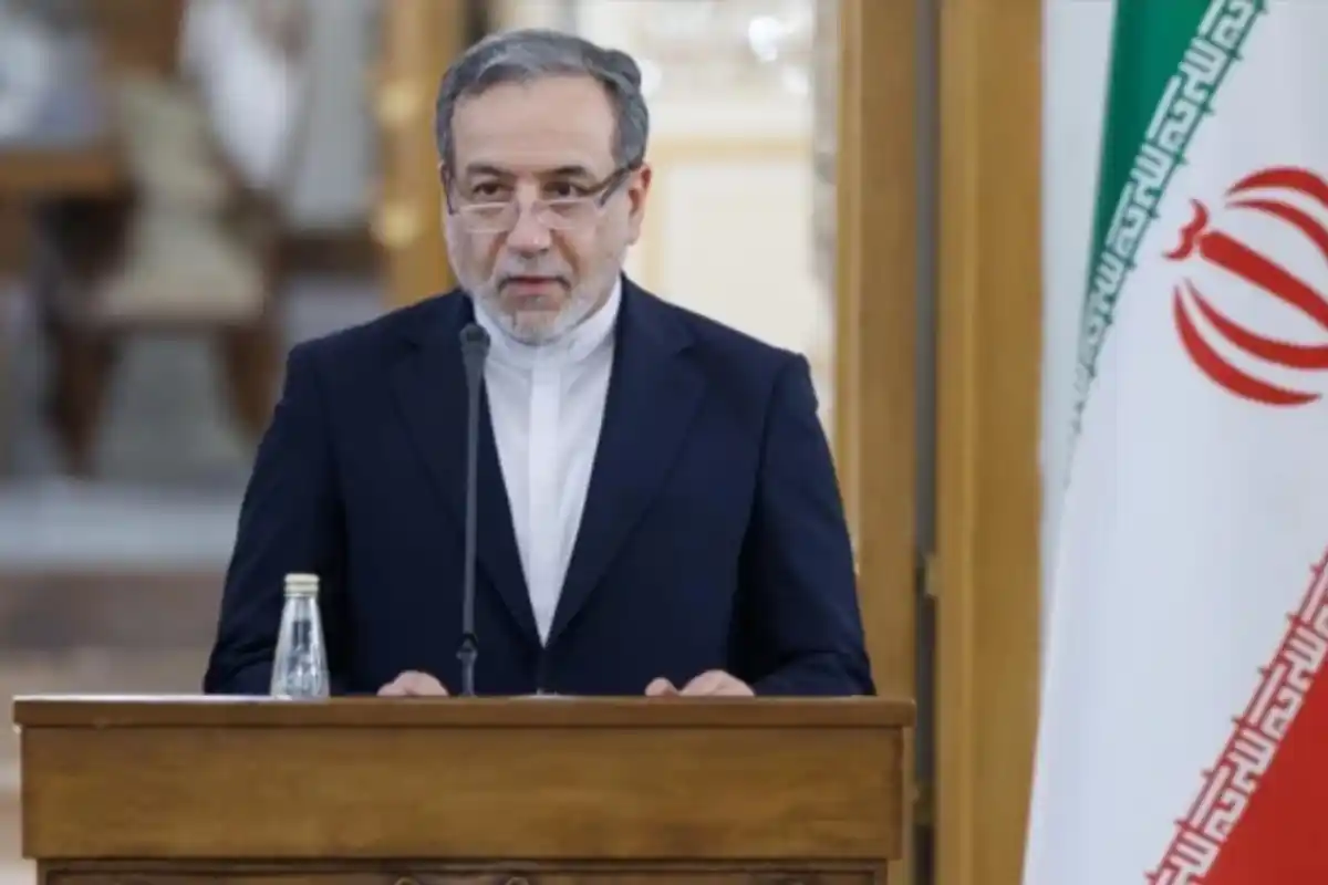 Iran’s Araghchi Holds Talks With Saudi, Turkish Ministers Over Hormuz