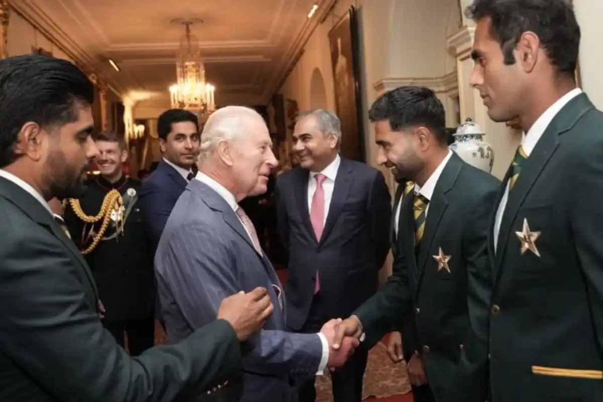 King Charles Welcomes Pakistan Cricket Team at Clarence House