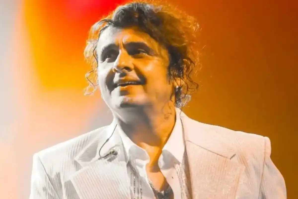 Sonu Nigam’s Playful Response to Late Concertgoers Wins Hearts Online             