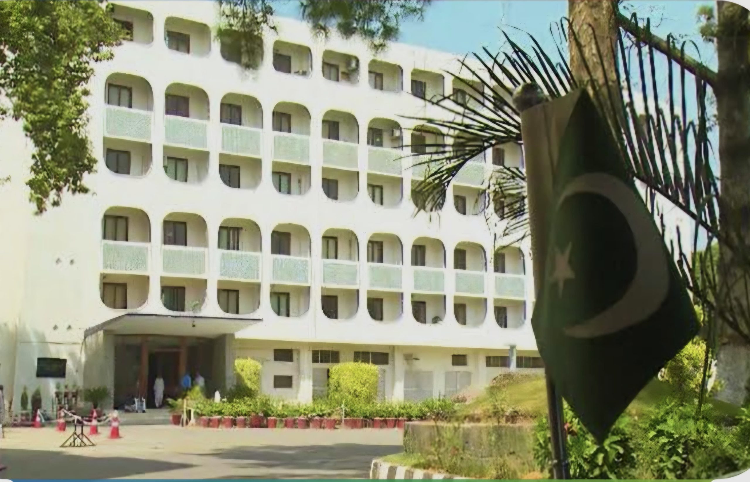 Pakistan strongly condemns the reprehensible attacks against the Kingdom of Saudi Arabia