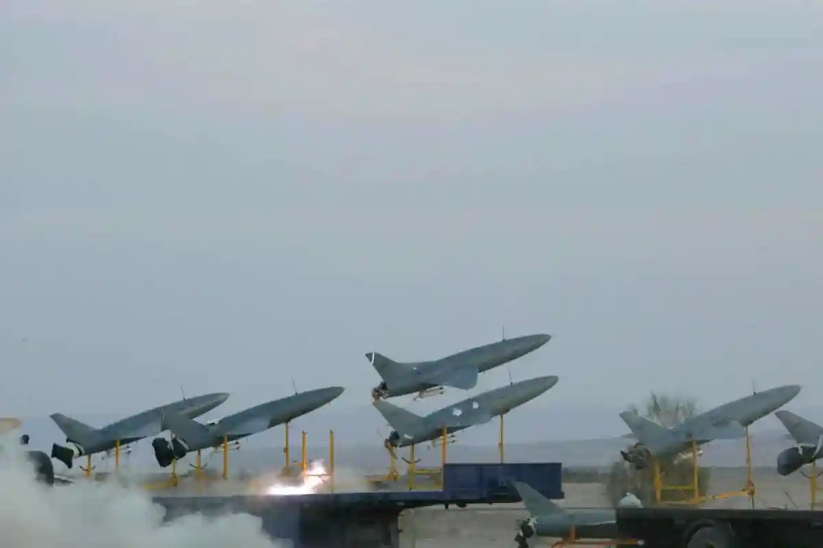 Iranian Army Claims Strikes on US Facilities in Kuwait, UAE