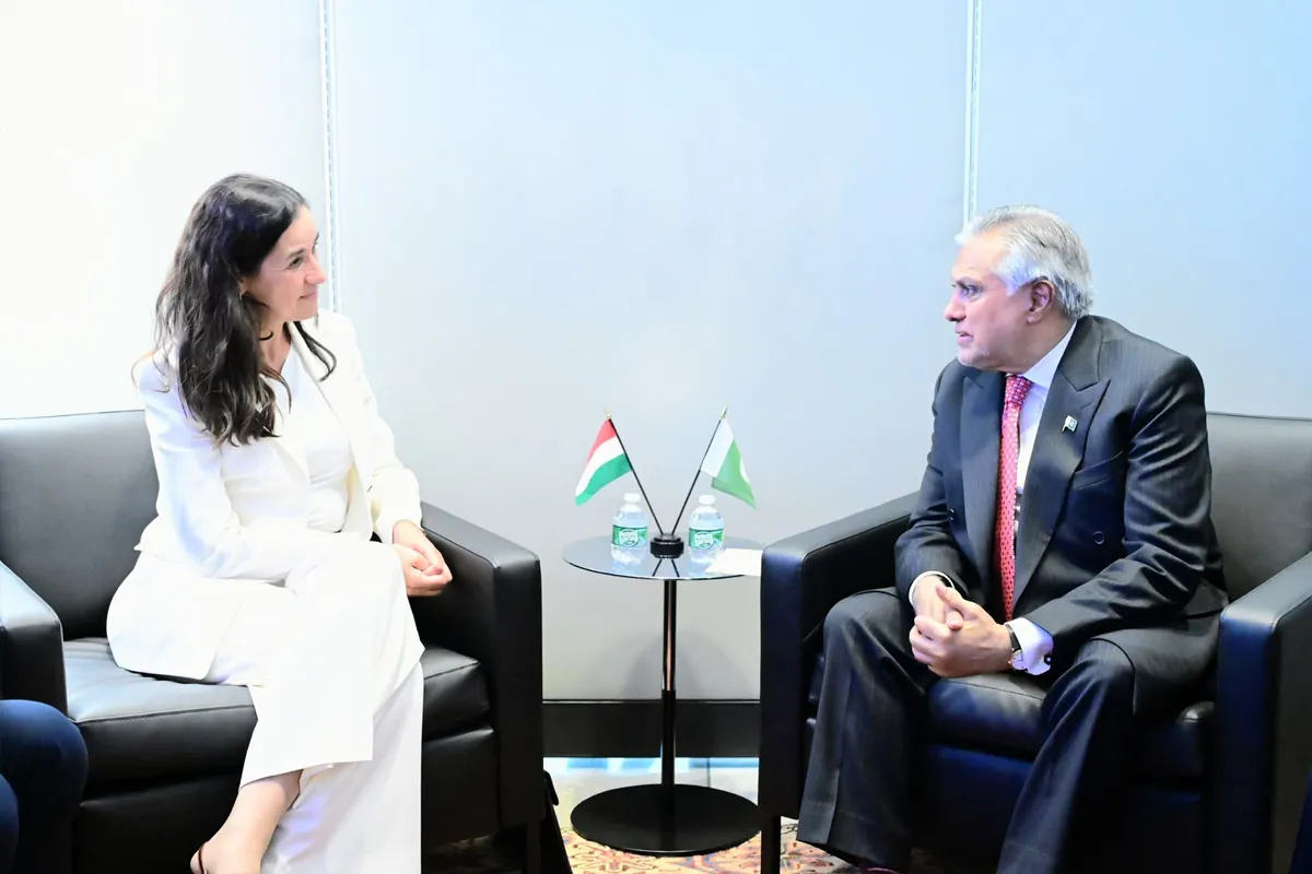 Ishaq Dar, Hungarian Counterpart Discuss Strengthening Bilateral Ties at UNGA