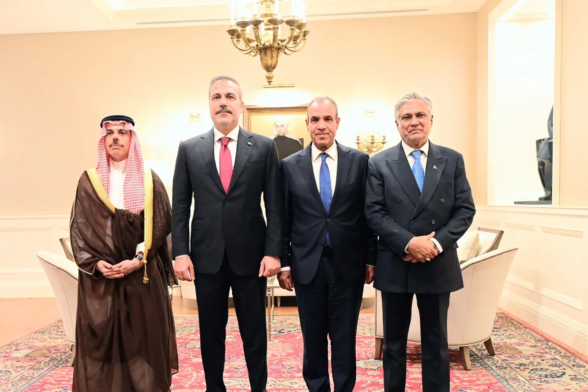 Ishaq Dar Joins R-4 Ministerial Meeting at UNGA 81, Reaffirms Support for Palestine