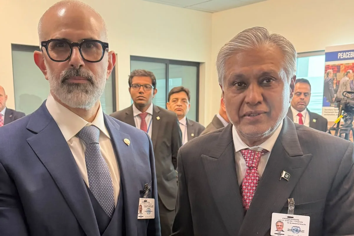 Ishaq Dar, Kuwait Foreign Minister Discuss Bilateral Ties and Regional Developments
