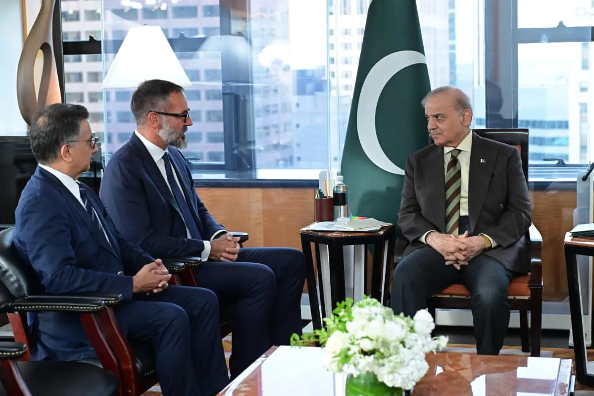 PM Shehbaz Sharif, Prince Rahim Aga Khan V Discuss Pakistan-AKDN Cooperation at UNGA