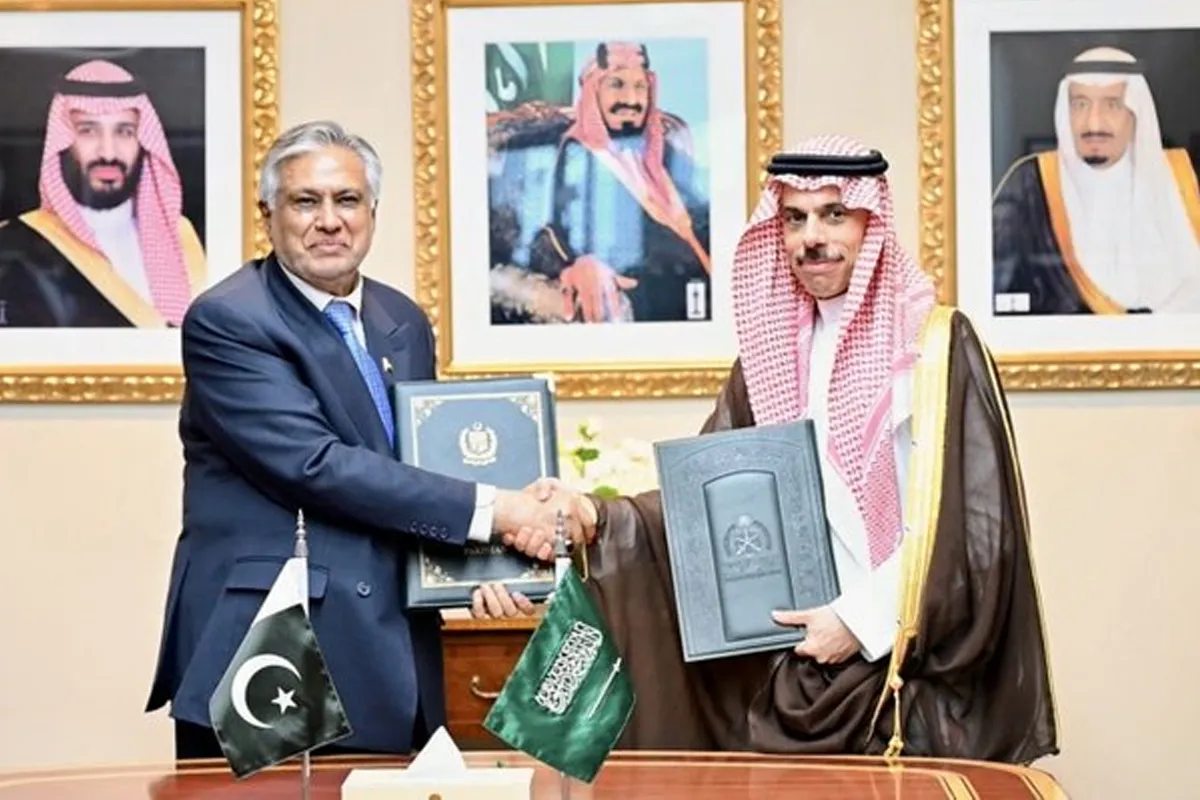 Pakistan, Saudi Arabia Sign Agreement to Waive Visa Requirements for Diplomatic, Official Passport Holders
