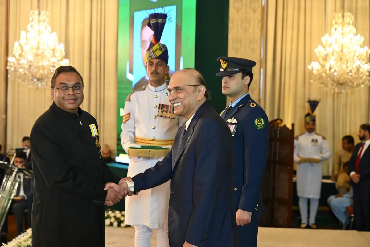 Pakistan recognises Dr Shabi Ahmed’s pioneering contribution to minimally invasive kidney stone surgery