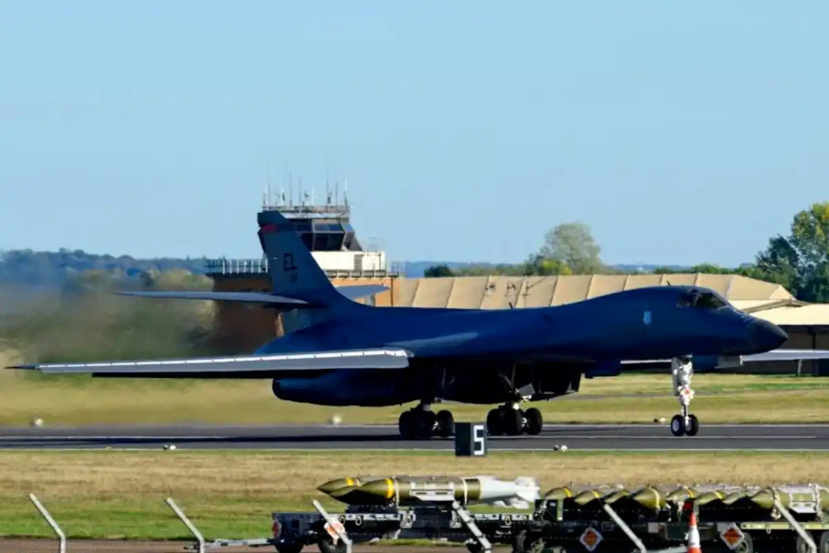 US Moves B-1 Bombers From UK Over Possible Iranian Drone Threat