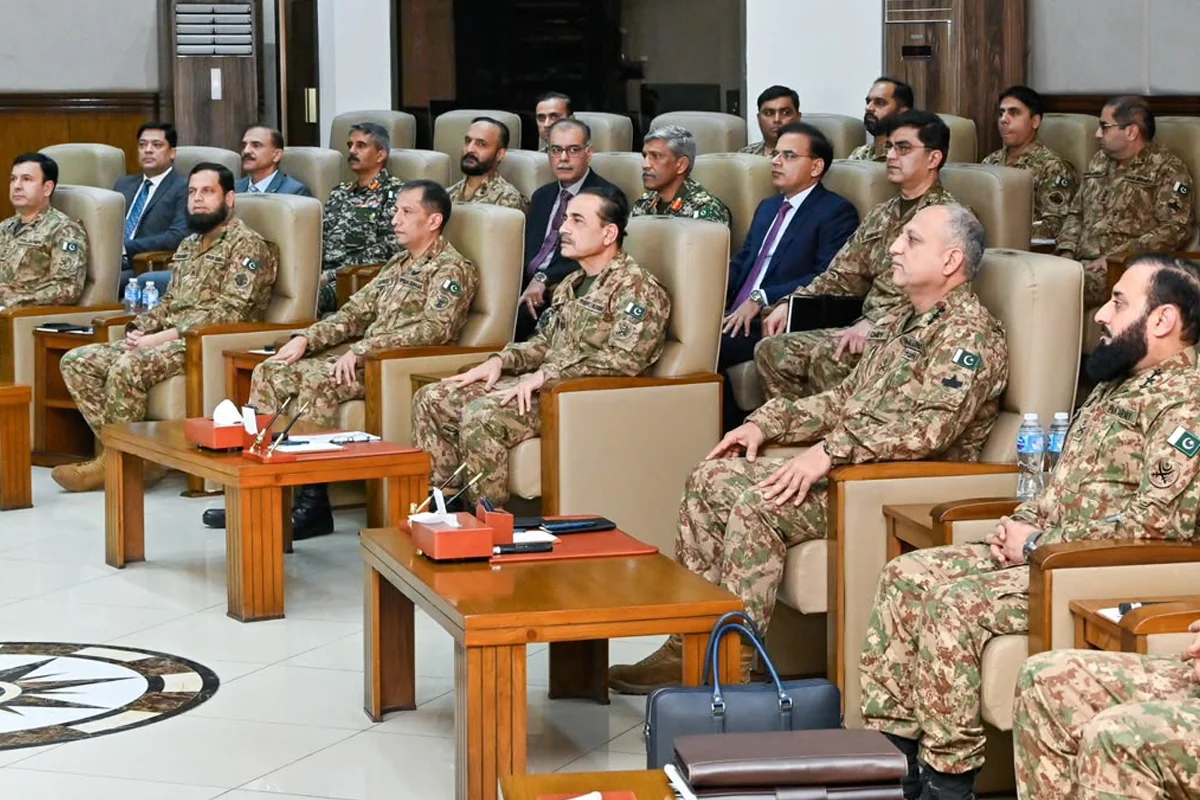 Field Marshal Asim Munir Visits Peshawar Corps Headquarters, Reviews Security Situation